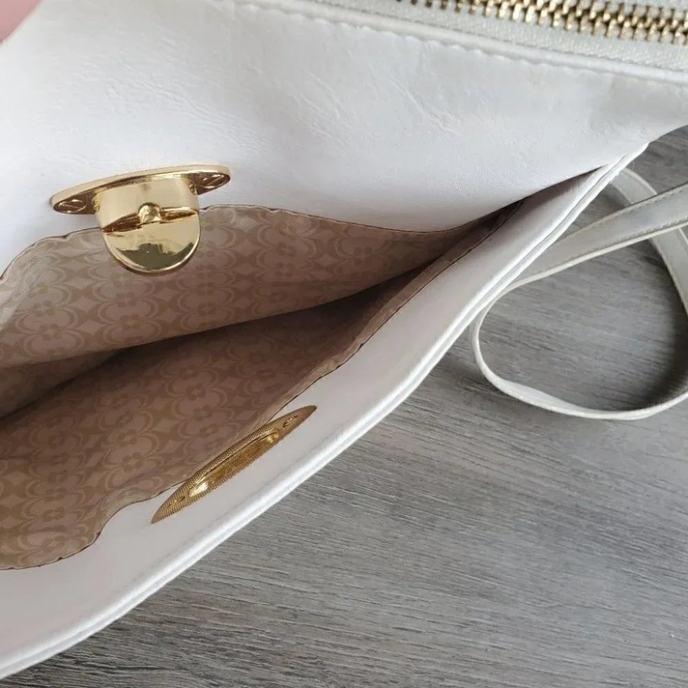 Crossbody Purse - Picture 6 of 7